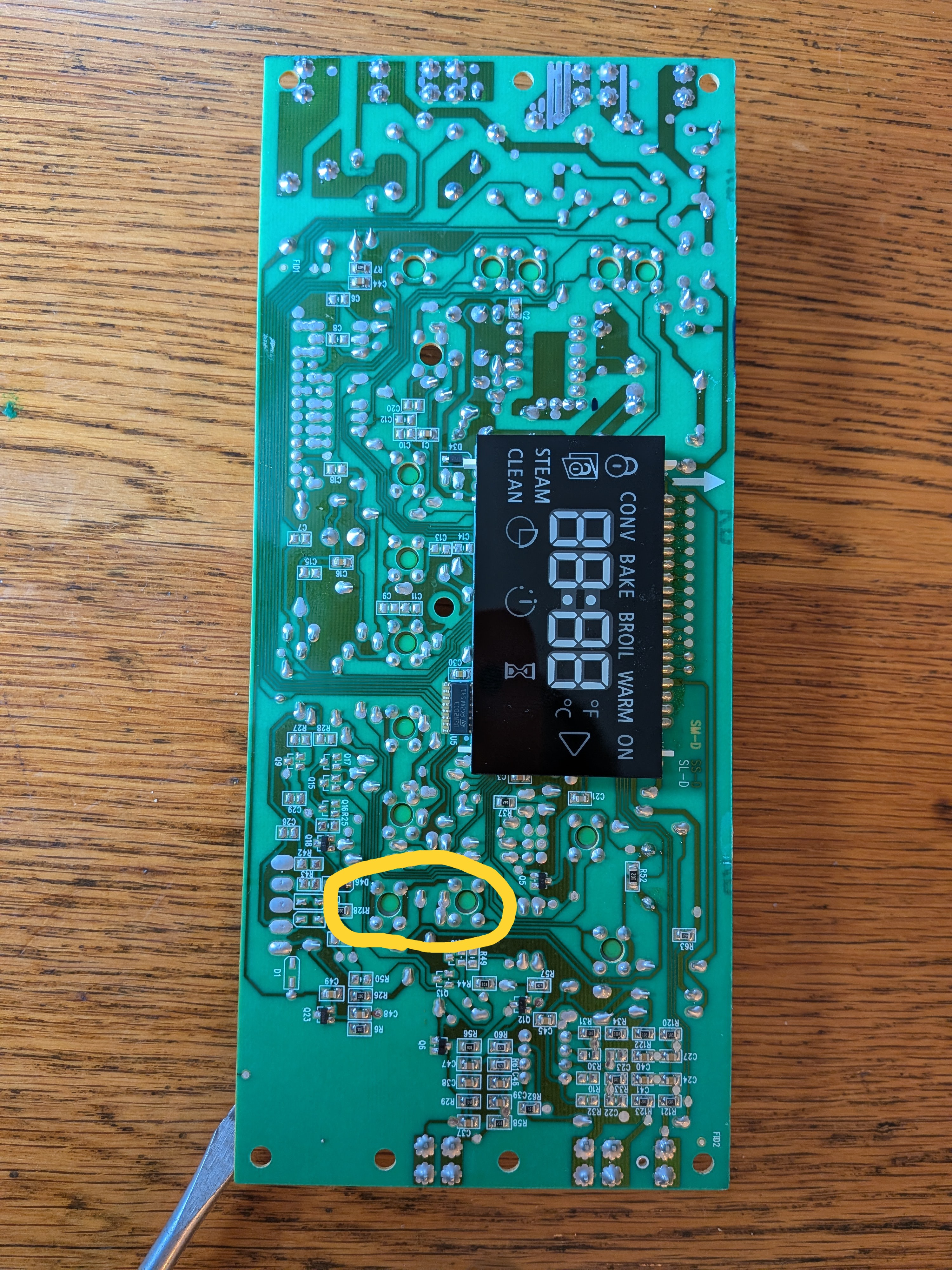 Front of the circuit board, button switch points are visible.